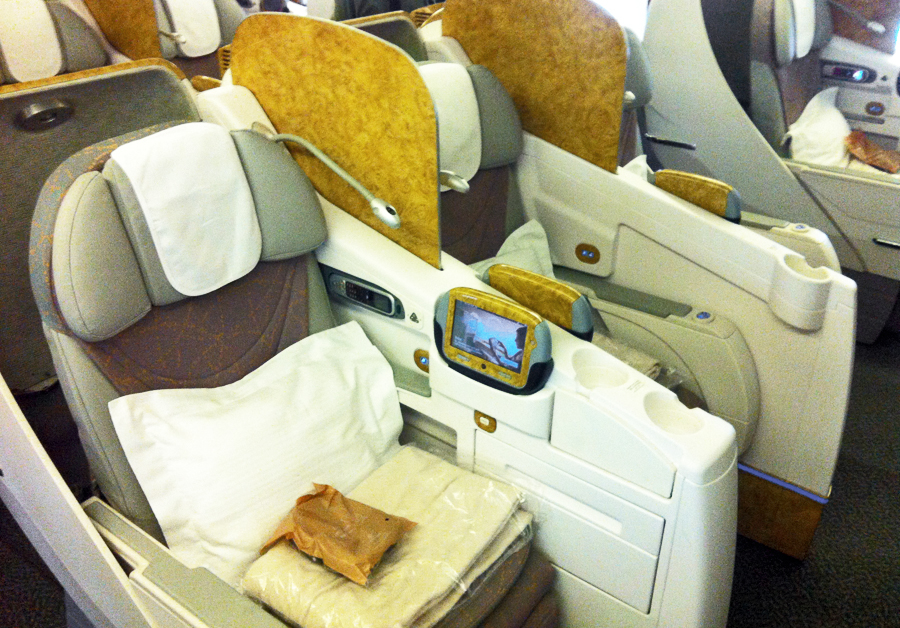 Emirates-777-Middle-Seats.jpg